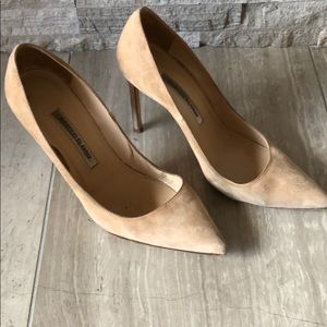 Manolo Pumps